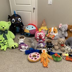 Stuffed Animals (great condition)