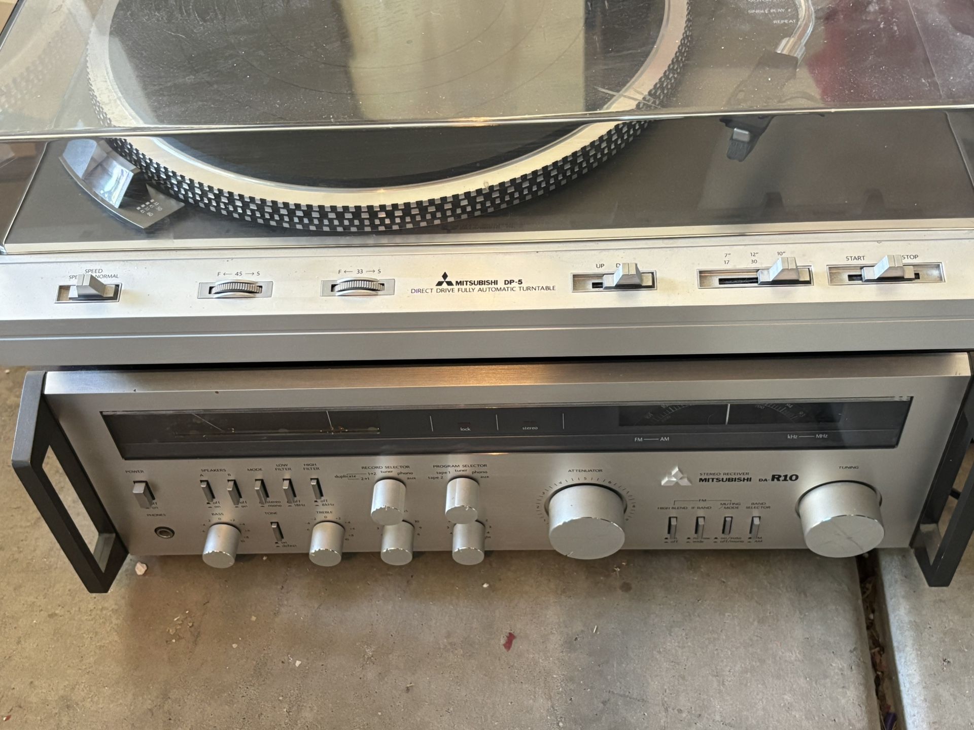 Mitsubishi Stereo Receiver & Direct-Drive Turntable
