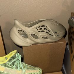 Foam Runner Yeezy