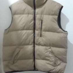 GAP REVERSIBLE VEST