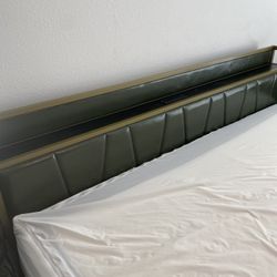 King Size Bed Frame + Box/matress 