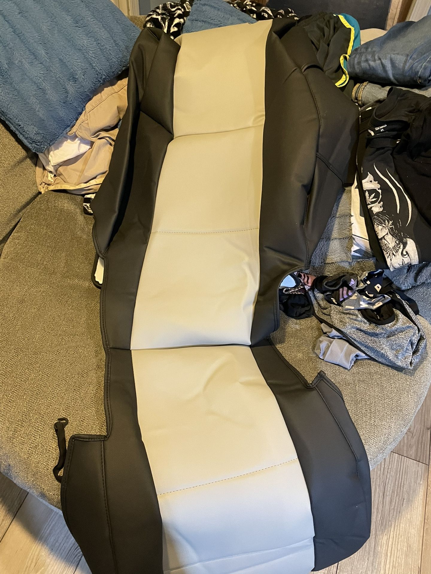 Challenger Custome Seat Cover