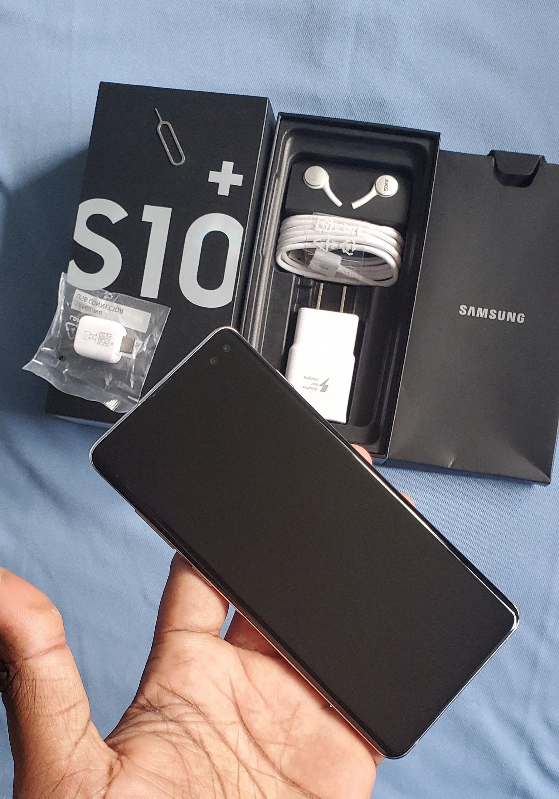 Samsung Galaxy S10 Plus Brand New Unlocked.. If you're picking up I will sell it for $550 price is ""FIRM"" Thank you!