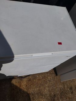 Chest freezer