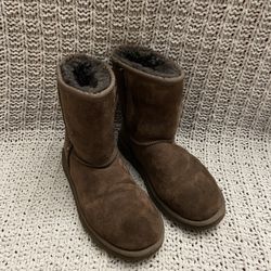 Youth UGG Boots Size 4