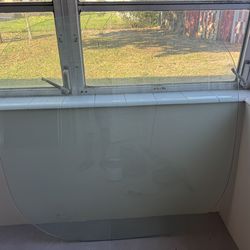 FREE TABLE TOP GLASS