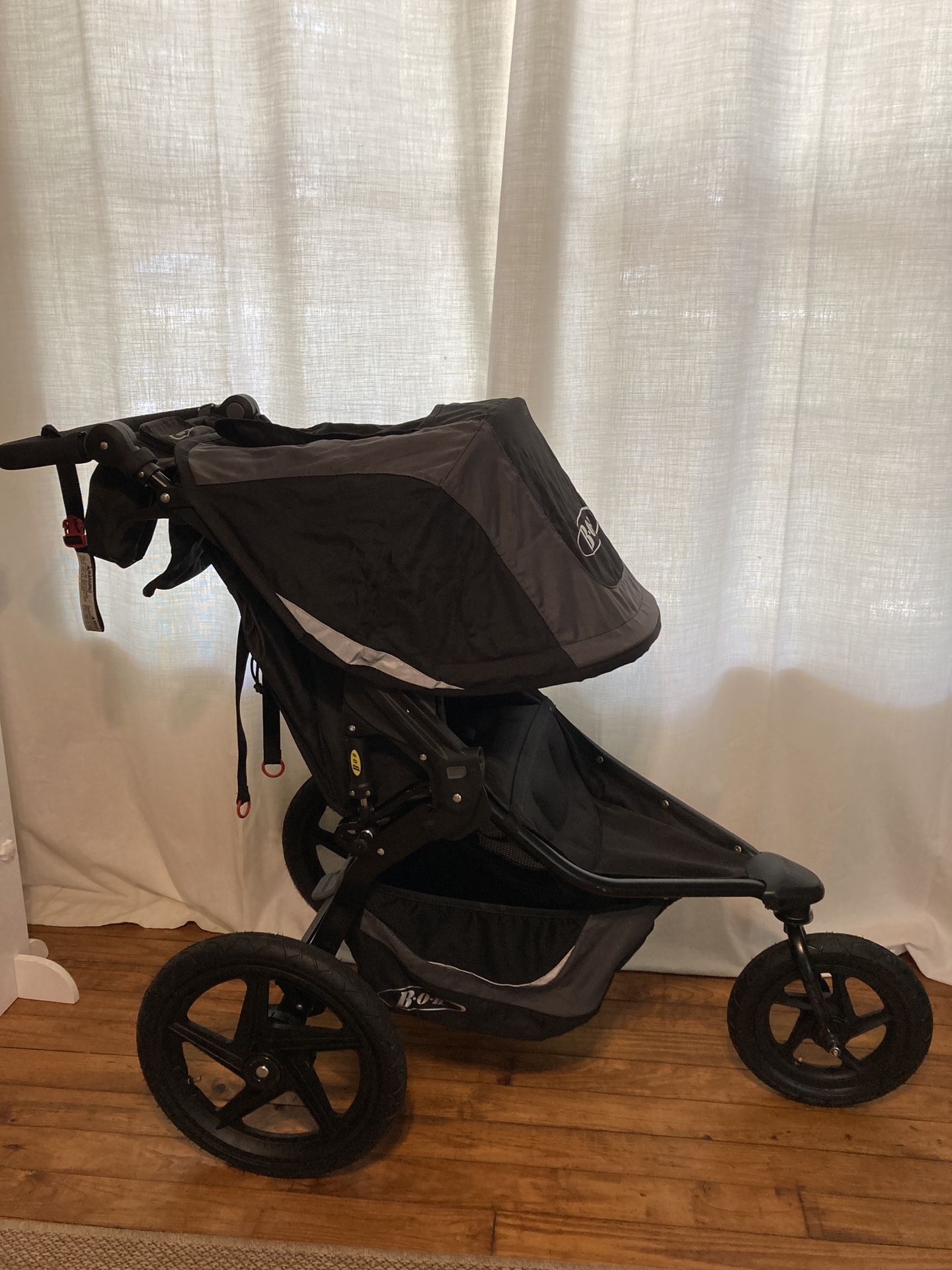 $220 Bob Revolution Flex 3.0 - Great Condition