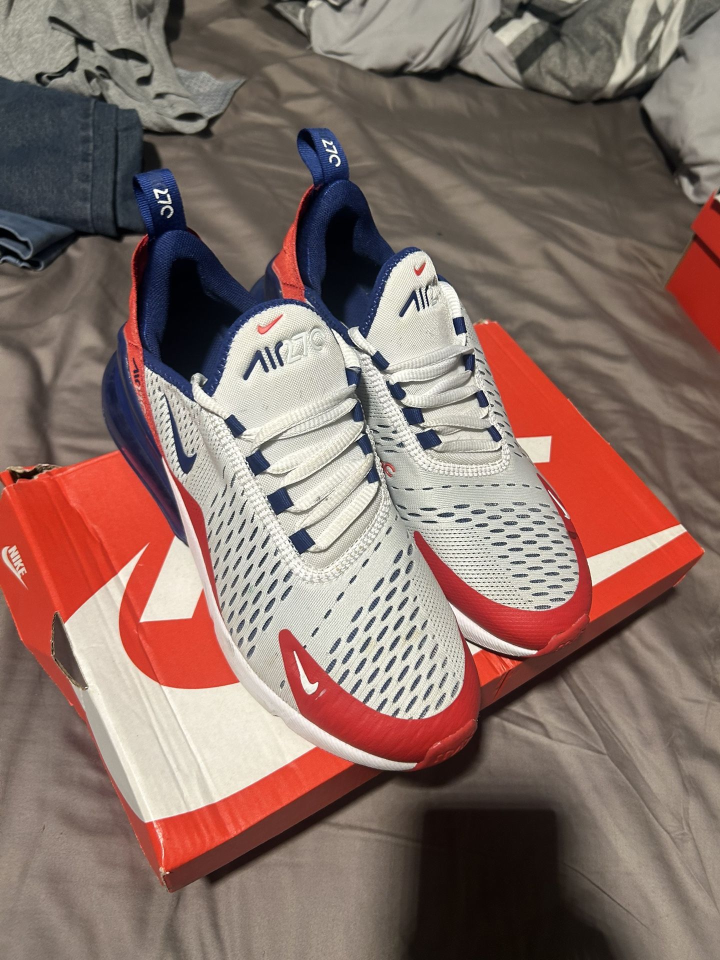 Nike Air Max 270