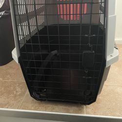 Large Pet Carrier/Crate