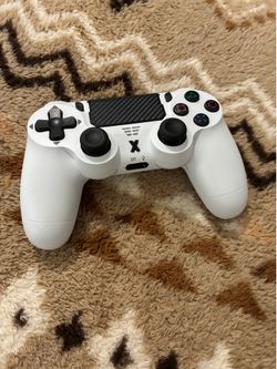 Like new blink camera set  new PS4 controller and an Xbox one game