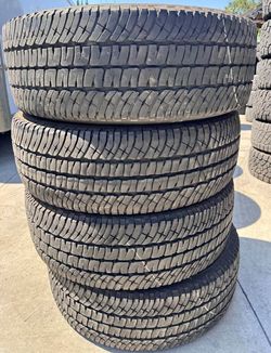 🎃 275 70 18 Michelin Tires Con 80% de Vida Las 4