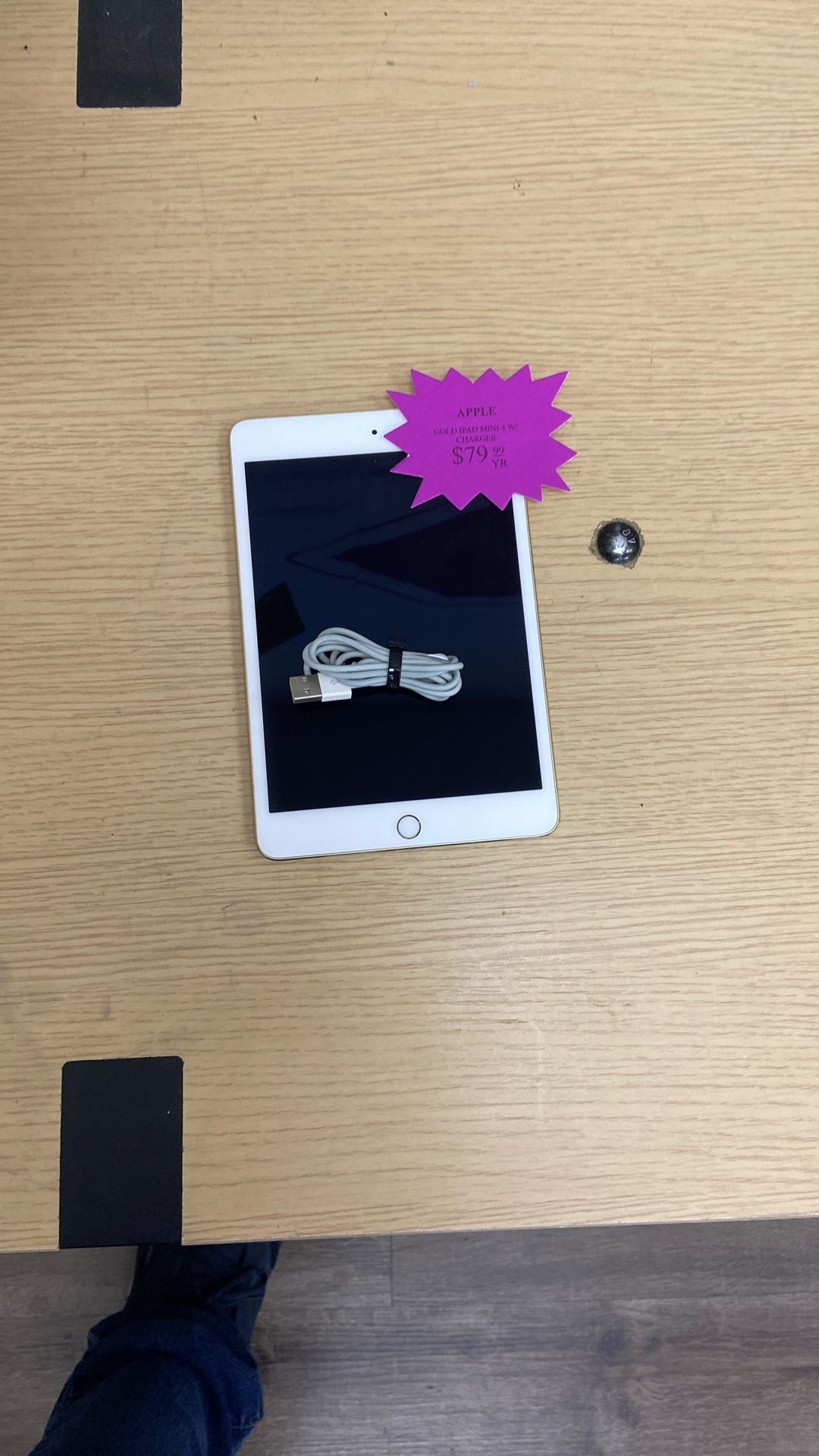 10033 Apple iPad Mini 4 60700