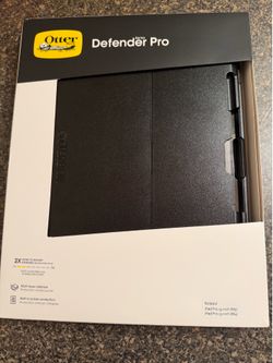Otter Box Defender Series Pro  Case for iPad Pro 13 inch