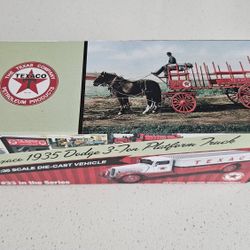 TEXACO #33 1935 DODGE PLATFORM TRUCK 3-TON REGULAR Edition