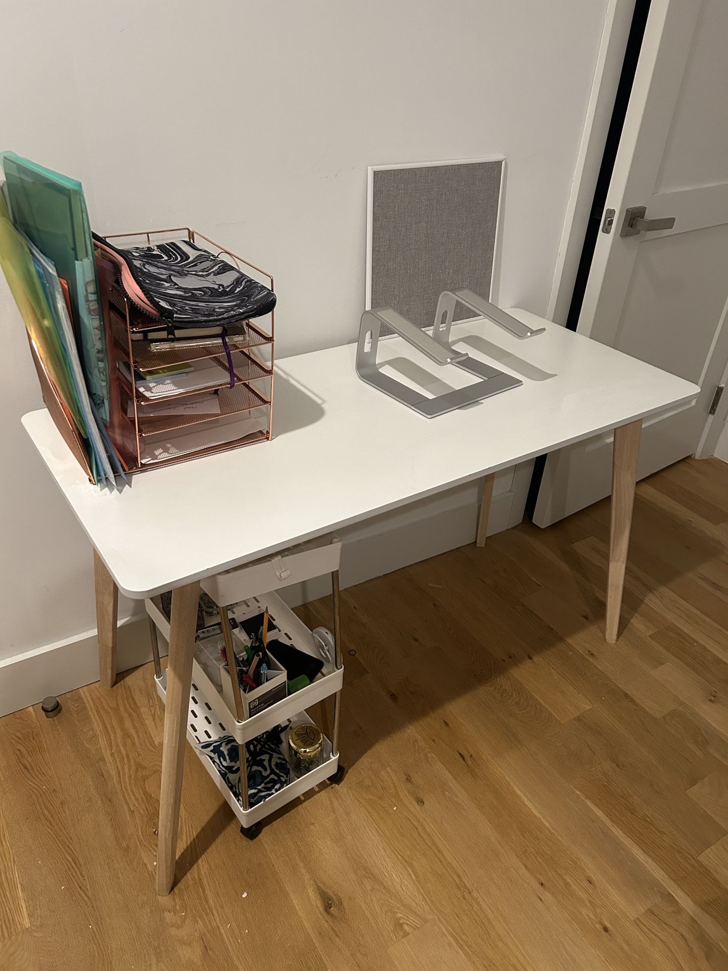White Wooden Desk / Table