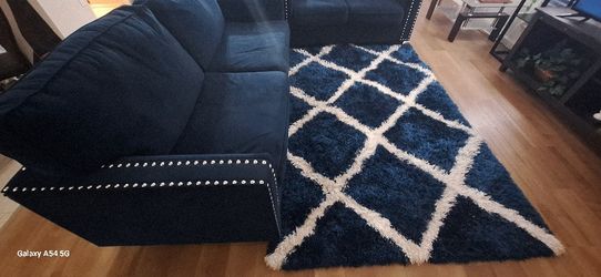 Valvet Blue Beautifull Sofa Set with Big Rug $540 SUGARLAND