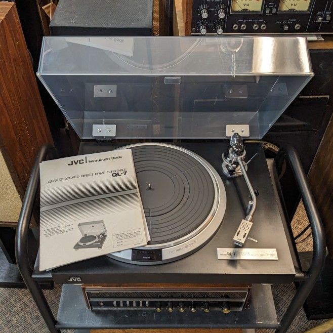 JVC QL7 - Turntable Record Player