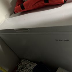 Insignia Freezer