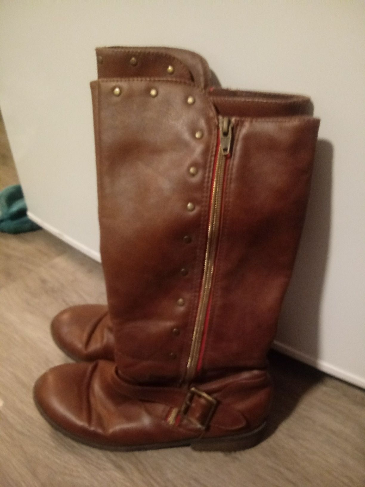 Girls riding boots size 4