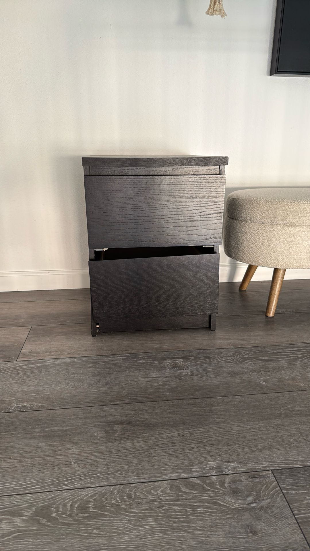 Nightstand 