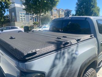 2016-2023 Tacoma Diamondback HD Tonneau Cover
