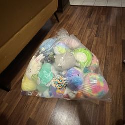 Squishmallow (25+ Units)
