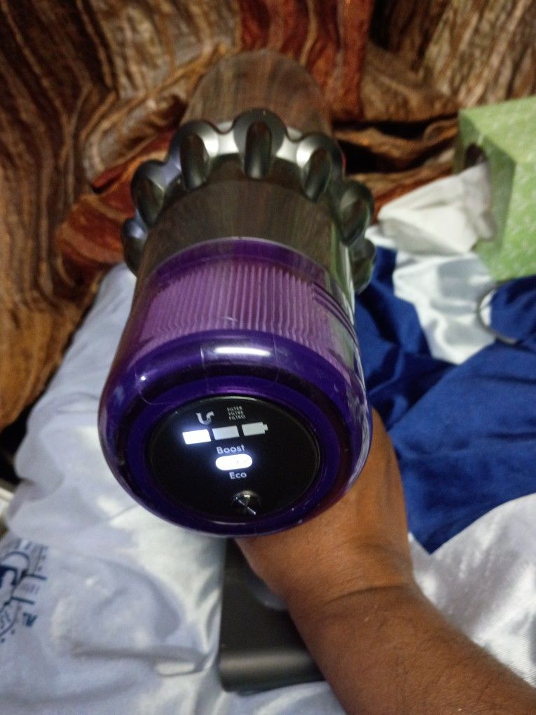 Dyson V11 Works,Plus No Charger And I Just Get What I See In Pictures