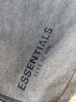 Essensial Shorts