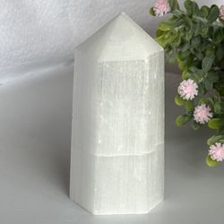 Selenite Tower