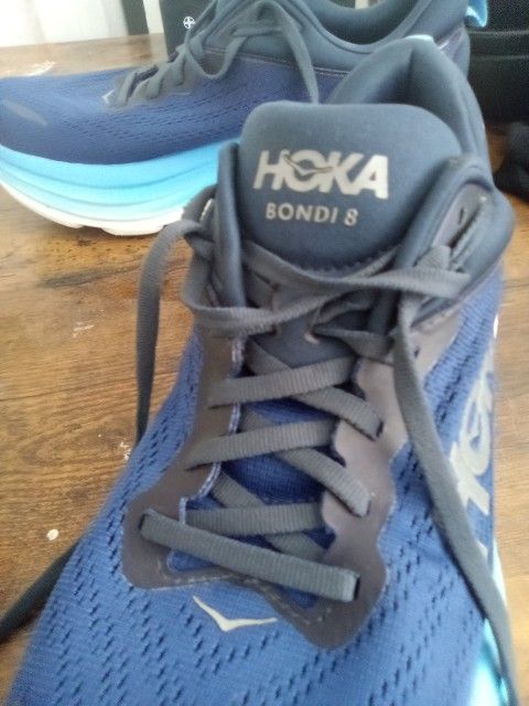 HOKA BONDI 8 Running Shoes - LikeNew