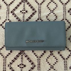 Michael Kors blue jet Set wallet