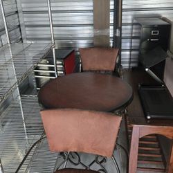 Great Tall Table With 2 Chairs