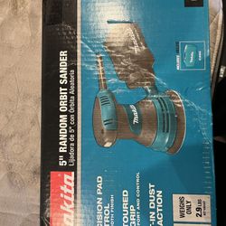 Makita 5” Random Orbit Sander 