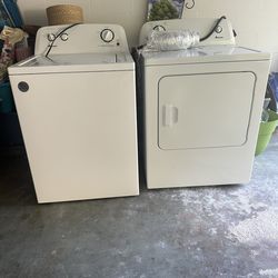 Gently Used washer/dryer Pair