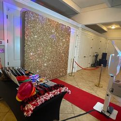 PHOTOBOOTH