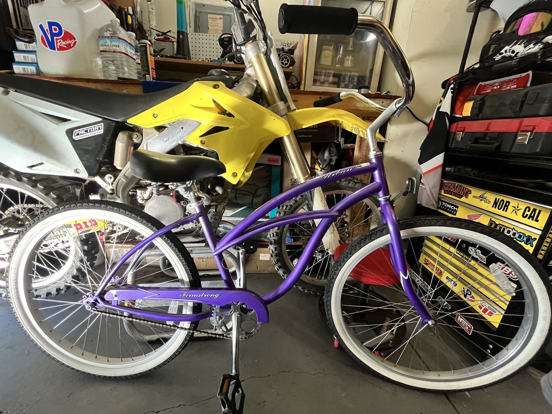 Woman’s Classic Beach Cruiser