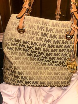 Michal’s jots jet set grab bag