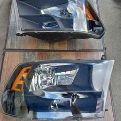 09-18 RAM Headlights Faros Calaveras Micas Luces 