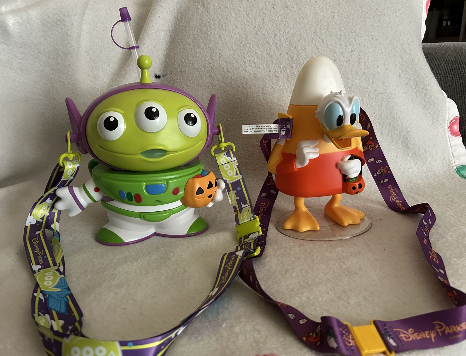 Disney sippers NEW set halloween