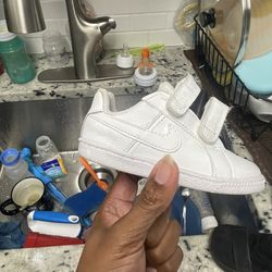 Infant Nike shoes