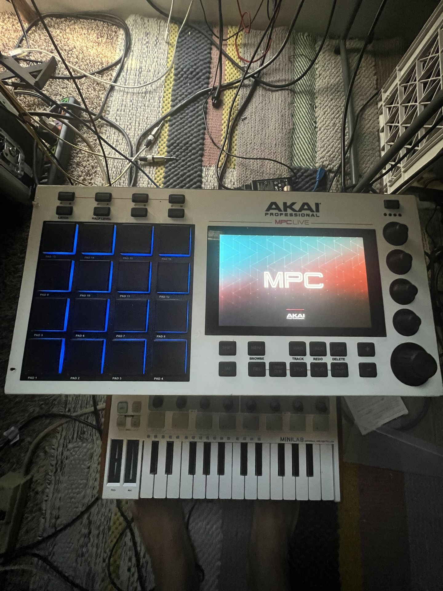 MPC Live & Arturia MidiLab Controller