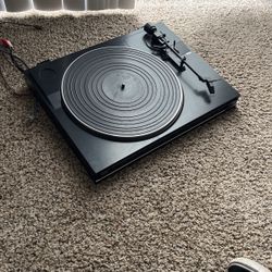 Fisher Turntable / Record Player