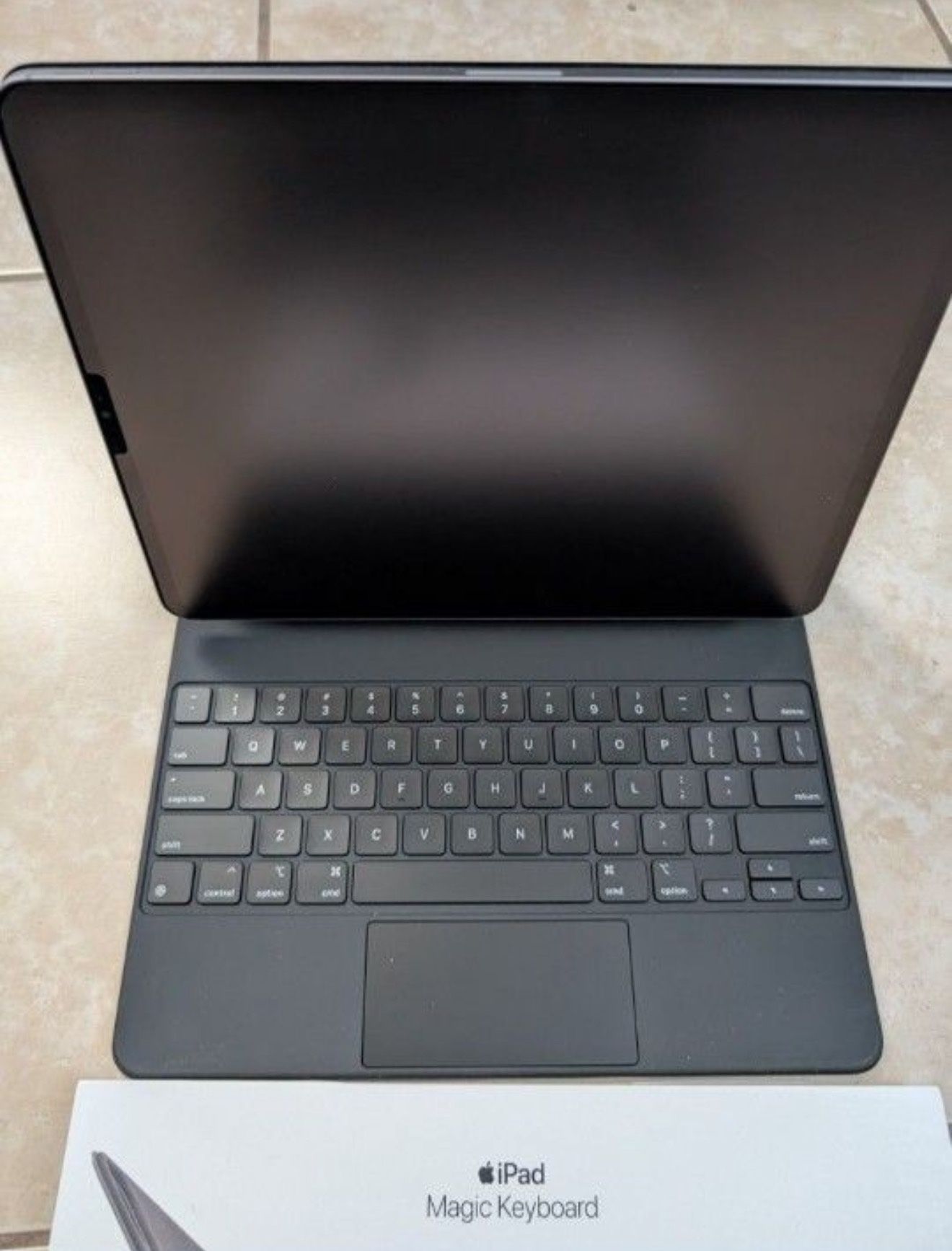 Apple iPad Pro 12.9 6th Gen 512gb WiFi+Cellular +Magic Keyboard Unlocked