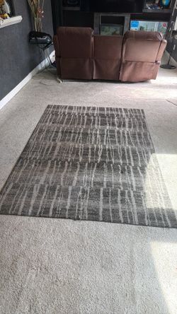 Area rug 5x7