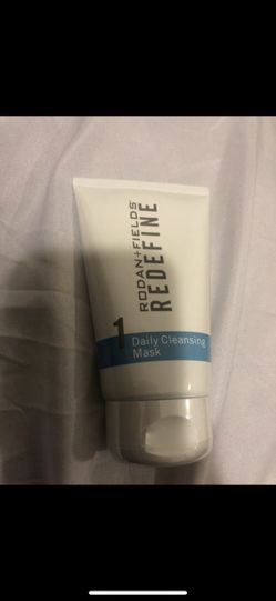 Rodan +Fields redefine daily cleansing mask