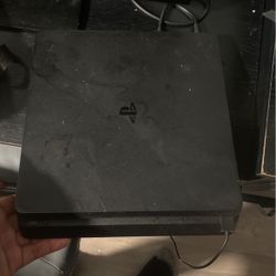 Playstation 4 slim 800 gb with hyper x headset and controller