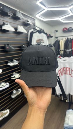 Amiri hat