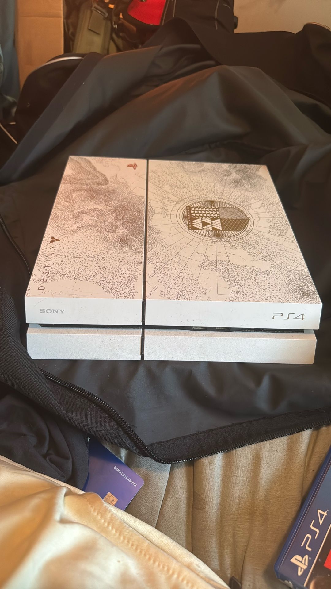 White Destiny Limited Edition PS4
