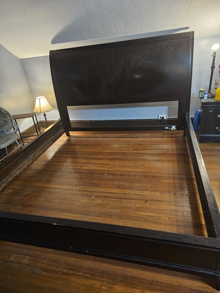 King Bed for Sale in Lakewood, OH OfferUp