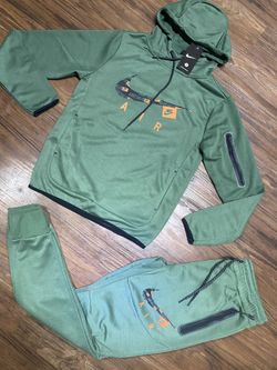 Nike Tech 